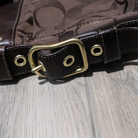 Authentic Coach shoulder bag - Picture 3 of 6